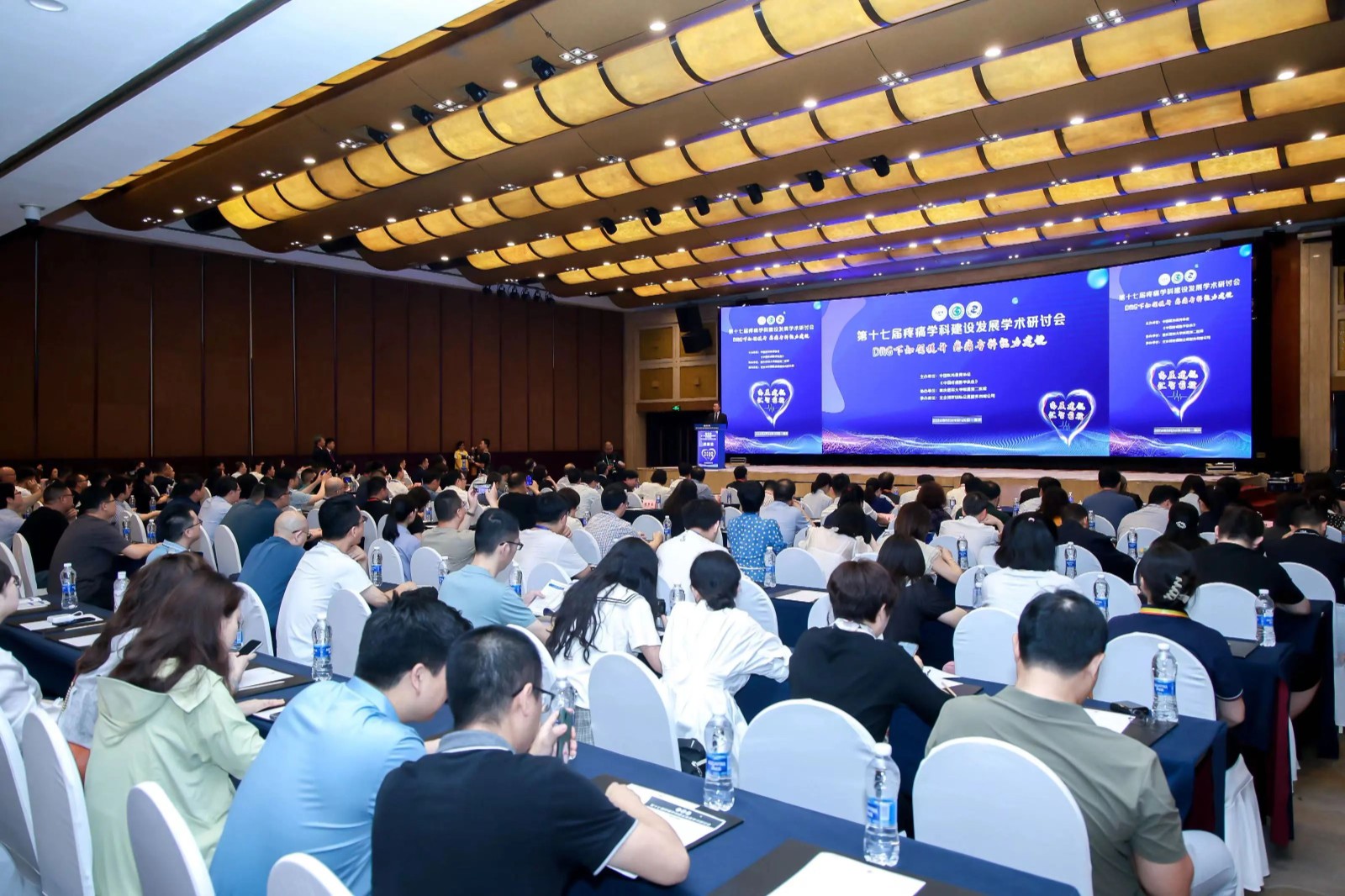 1717384537493492.jpg 1717384537493492.jpg