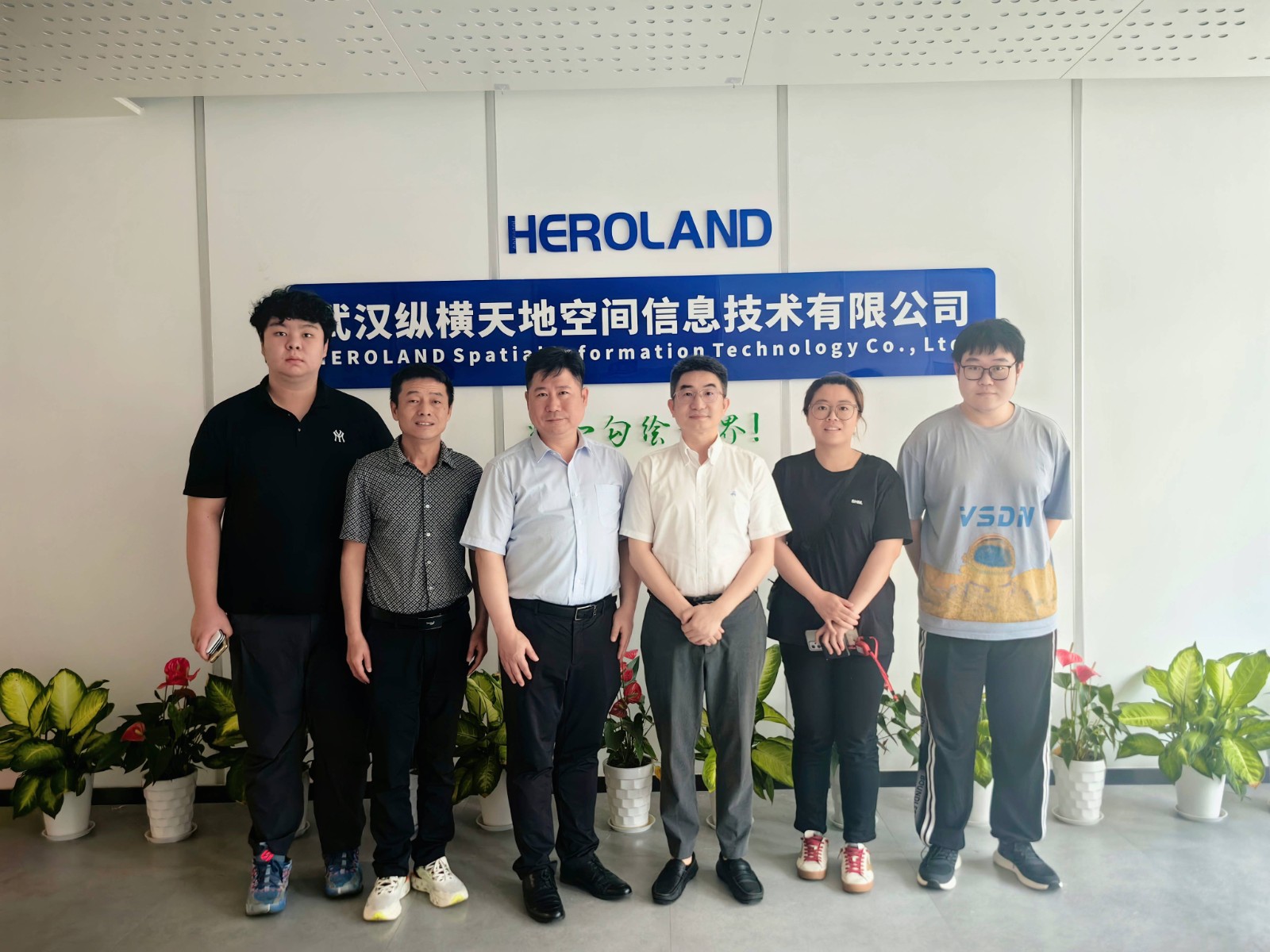 1721892884371235.jpg 1721892884371235.jpg